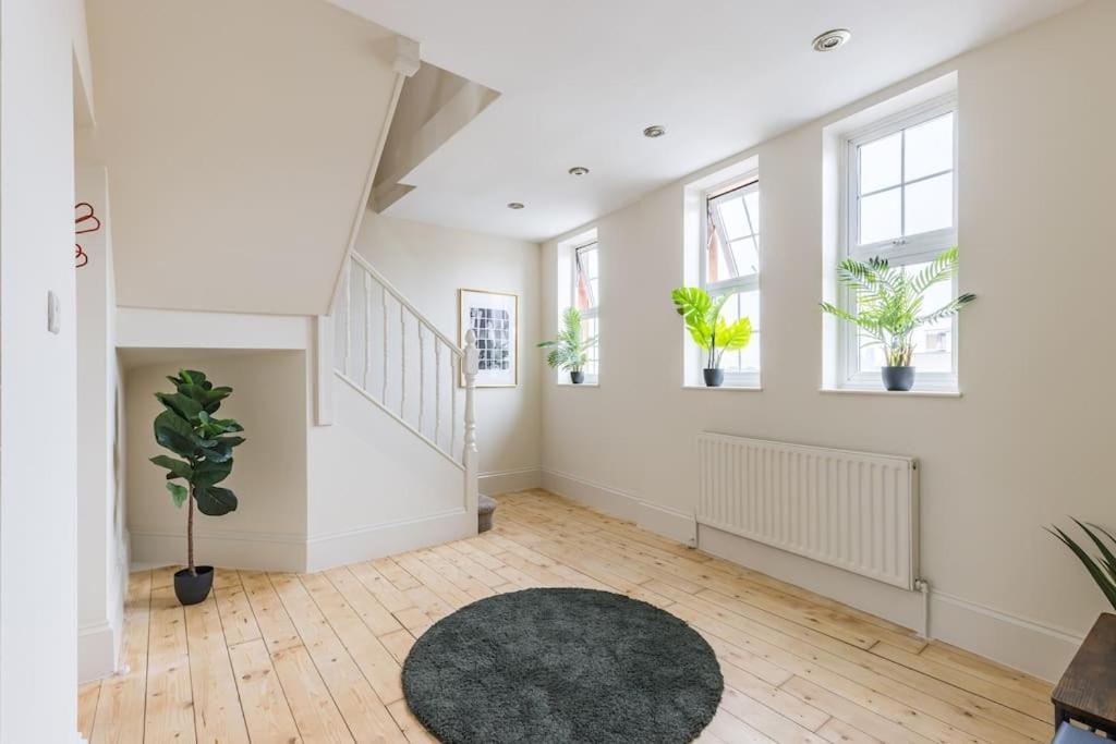4 Bed Penthouse In Shoreditch * Londra